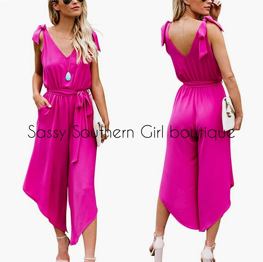 🆕⭐Mod Barbie Pink jumpsuit romper⭐